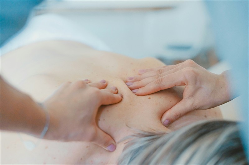 1 hour Massage of Choice
